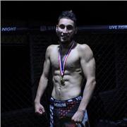 Instructor de artes marciales y deportes de contacto